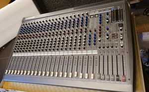 Samson L2400 4Bus USB Mixing Console, 24 Kanal inkl. Flightcase, Profi Mixer - Bild 1 von 20