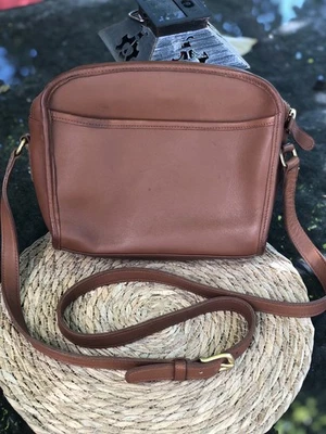 Vintage Coach Leather Tan Metropolis Crossbody/shoulder Bag 9087 - Image 1 of 4