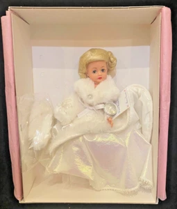 Madame Alexander "Winter Wonderland" #19990, New in Box - Picture 1 of 2
