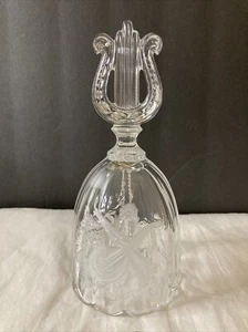 Bleikristall? Glass Bell Music Harp Handle with Embossed Musical Instruments - Picture 1 of 16