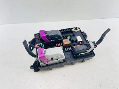 2013-2015 CADILLAC ATS ДВИГАТЕЛЬ ПРЕДОХРАНИТЕЛЬ РЕЛЕ КОРОБКА В СБОРЕ OEM 22959735 - Изображение 1 из 4