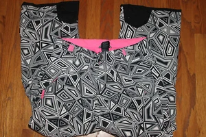 THE NORTH FACE Girls BLACK pink multi FREEDOM Snow PANTS Youth XL 18 xlarge - Picture 1 of 4