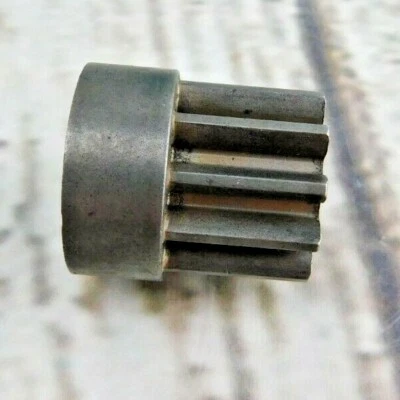 Piñón derecho parte genuina MTD 1918325 con buje incorporado 200-06-E3 MTD AP6059247 Foto 1 de 4