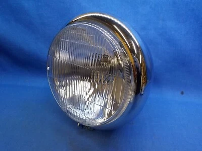 J&P Cycles 3100190. Conjunto de faros en lágrima de montaje inferior NOS 5 3/4". Foto 1 de 4