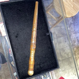 Great Wolf Lodge Magiquest Wand Wood Engraved Style Magic Quest Cream Yellow - Picture 1 of 1