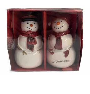 St. Nicholas Square Salt & Pepper Shaker Set Mr & Mrs Snowmen Holiday Christmas - Picture 1 of 5