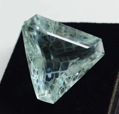 Beautiful! Natural Light Aquamarine 64.55 CT  A++ Quality Carving Loose Gemstone - Image 1 of 4
