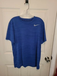 Nike Camicia Uomo L Blu Dri-Fit Allenamento Righe Manica Corta Girocollo - Foto 1 di 7