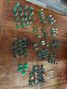 Orig. Tudor Electric Football Quarterbacks of the NFL and misc teams/players - Picture 1 of 13