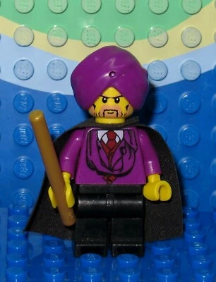 LEGO Harry Potter Minifigure - Professor Quirinus Quirrell in Box - Image 1 of 2