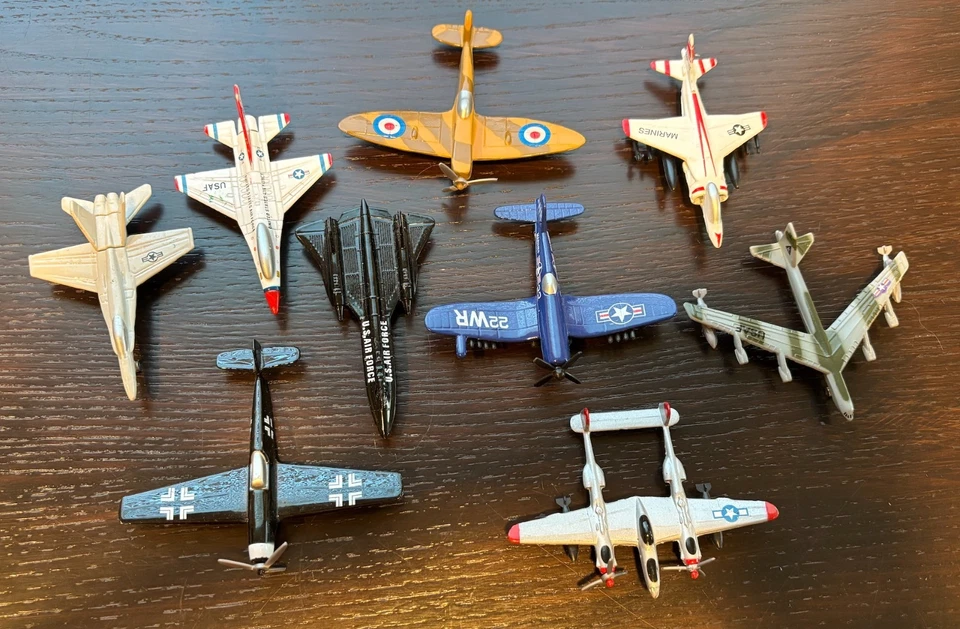 批量 9 件 Dyna Flites 压铸金属模型飞机 — 第 1/4 张图片