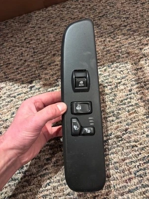 PROBADO 06-09 GMC Envoy PASAJERO Interruptor de ventana lateral Interruptor de asiento térmico Negro Foto 1 de 4