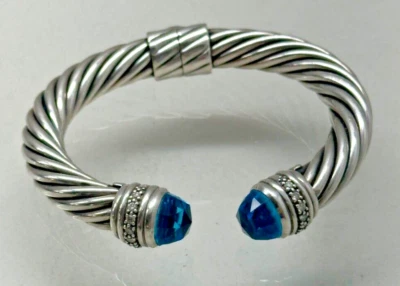 PULSEIRA DE CABO ARTICULADO PRATA DIAMANTE TOPÁZIO AZUL FACETADO 10 MM DAVID YURMAN - Imagem 1 de 4