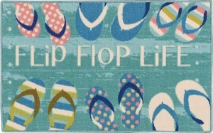KITCHEN PRINTED ACCENT RUG (nonskid back)(17"x28") 6 PAIRS OF FLIP FLOPS LIFE,EE - Bild 1 von 12