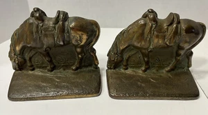 Vintage Pair Of Cast Iron Brass Bookends Saddled Up Horses Grazing - Picture 1 of 9
