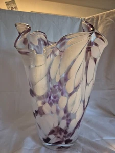 Extra large Handkerchief Ruffled Vance ,  Hand made In Poland,  Elegant, Vintage - Picture 1 of 7