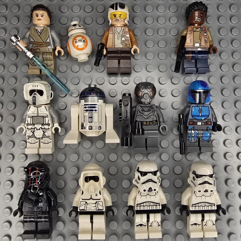 Lego Star Wars Minifigures Lot - Image 1 of 1
