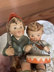 VINTAGE Hummel "Volunteers" 50 2/0 Figurine TMK-2 Full Bee Germany 6" EXCELLENT - Picture 1 of 8