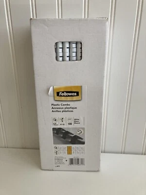 Fellowes PLASTIC COMBS SPINES White 100 Pack 3/8" Dia 41-55 Sheet CRC52371 New - Image 1 of 3