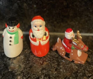 Vintage 4” Santa, Snowman, Reindeer Hard Plastic Rolling Wheel Toy Fun World - Picture 1 of 5