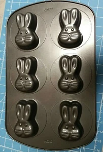 Wilton Aluminum Easter Bunny Rabbit Cakelet Cake Pan Pastry Chef Baking Supplies - Picture 1 of 2