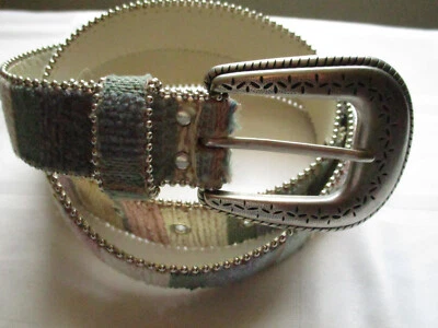 Cinturón Century Canada Hebilla Concho Elite Accesorios Tapiz y Correa de Cuero Foto 1 de 4