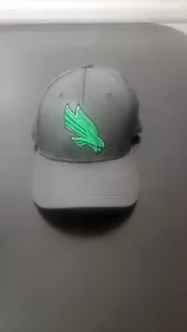 Cappellino Top Of The World NCAA North Texas Mean Green Memory Fit - Foto 1 di 6
