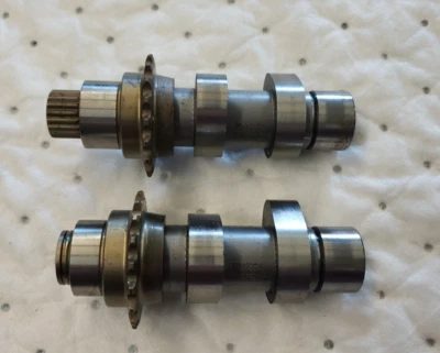 ÁRBOLES DE LEVAS HARLEY DAVIDSON 25589-07A 25617-07A FLHR FLHT FLHX ROAD STREET GLIDE Foto 1 de 4