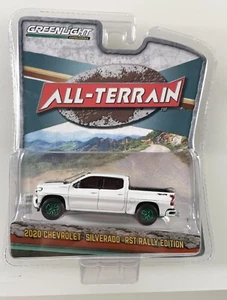 Camión Chevy Silverado RST 2020 '20 todo terreno R13 Greenlight 2022 Chase - Imagen 1 de 3