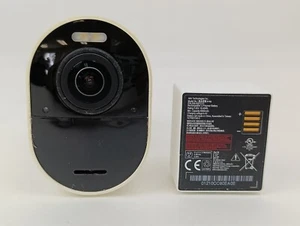 Arlo Ultra 2 Camera VMC5040 Indoor/Outdoor Wireless 4K With Mount - White - Picture 1 of 4