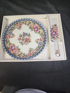 Smithsonian Institution Cake plate with Server - Picture 1 of 9