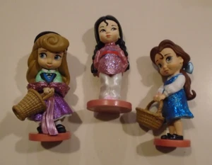 Lote Brillo Figura PVC Animador Princesa Disney Niño Pequeño ~ Aurora / Mulan / Bella - Imagen 1 de 2