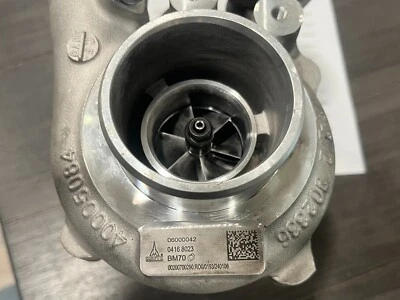 Deutz Turbocharger 4168023 turbo for Engine TD 2.9 L4 - Image 1 of 4