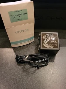 Original OEM AA-0950 Wand Netzteil Adapter 9 V 500 mA 5,5 * 2,1 Stecker - Bild 1 von 6