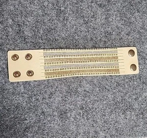 Markenlos breite Glitzer Nieten Leder Manschette/Armband Creme Gold - Bild 1 von 3
