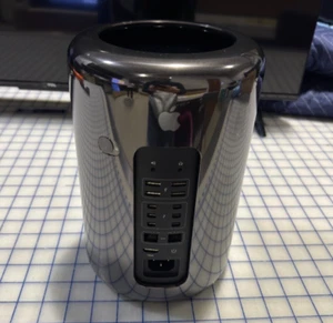 Apple Mac Pro Late 2013 | 6-core Xeon E5-1650 v2 | 64GB RAM | 1TB SSD | 2x D500 - Picture 1 of 4