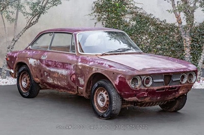 1971 Alfa Romeo GTV 1750  - Изображение 1 из 4