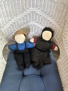 2 gesichtslose Amish Puppen 15 Zoll in passenden handgefertigten Outfits - Bild 1 von 7