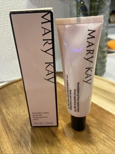 Mary Kay Foundation Primer Sunscreen - SPF 15 - Discontinued - Picture 1 of 1