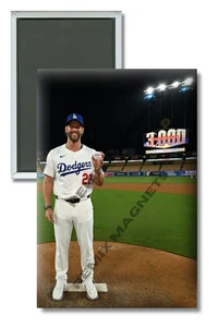 2025 CLAYTON KERSHAW 3000 Strikeout LA Dodgers 2" x 3" magnete frigorifero - Foto 1 di 3