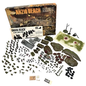 RARE Aurora Anzio Beach WWII Vintage 1968 Box Omaha Beach D Day Kit Lot Molded - Picture 1 of 14