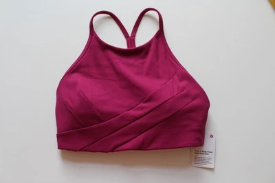 Nuevo con etiquetas Sujetador Lululemon Talla 4 Flujo Y Envolvente Delantero Cuello Alto MGPR Magenta Púrpura Foto 1 de 4