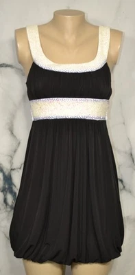 Vestido LOVE TEASE Negro Sin Mangas Dobladillo Burbuja Pequeño Borde Blanco Azul Blanco Cuentas Foto 1 de 4