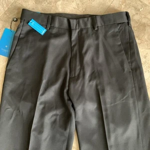Haggar NWT Men's Straight Fit Premium No Iron Slacks Pants Flat Front 32X32 Blac - Picture 1 of 9