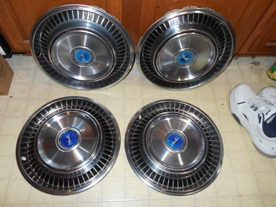 1968 1969 1970 1971 1972 1973 ? Mercury Cougar Ford  289 302 Engine Hubcaps - Image 1 of 3