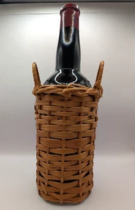 W & H Jerez 1877 Brandy Liquor Williams & Humbert Bottle Wicker Wrapped 11" Tall - Picture 1 of 8