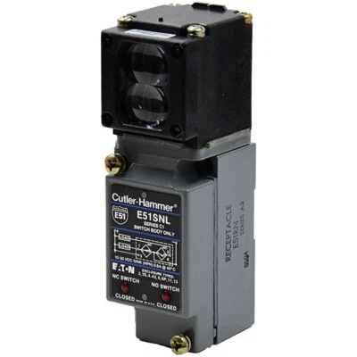 E51NLC1 Eaton/Cutler Hammer Thru-Beam Reciever Photoelectric Sensor  -SA - Image 1 of 2