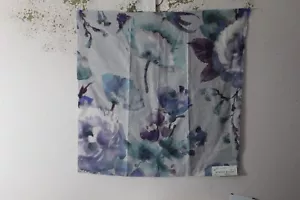 Robert Allen, Calming Effect, Contemporary Floral, 26.50" W X 26.50" L, C'flower - Picture 1 of 1