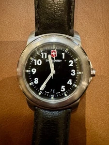 Swiss Army Watch Sai Mens - Picture 1 of 4