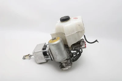 Kit de cilindro de freno maestro Infiniti QX56 11-13 AWD 46010-1LA4B, C020, OEM, 2011,  Foto 1 de 3